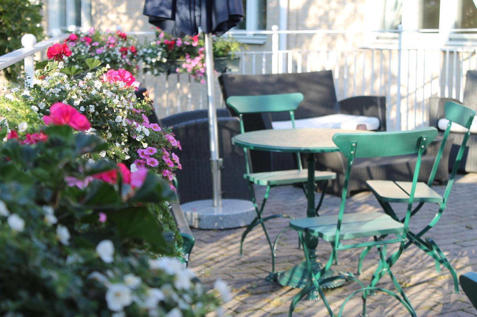 Hotell Danderyds Gaesteri Exterior foto